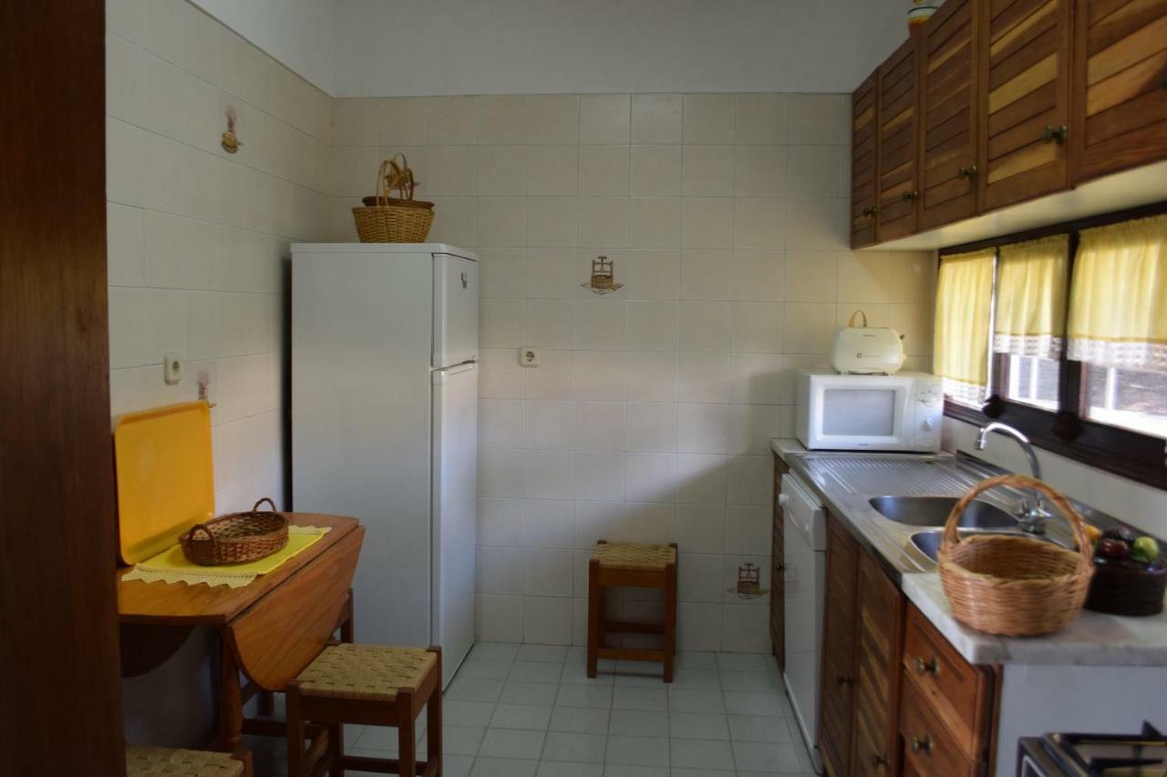 Apartamento T2 Com Piscina E Wifi A 350 Metros Da Praia Olhos de Agua  Exterior foto