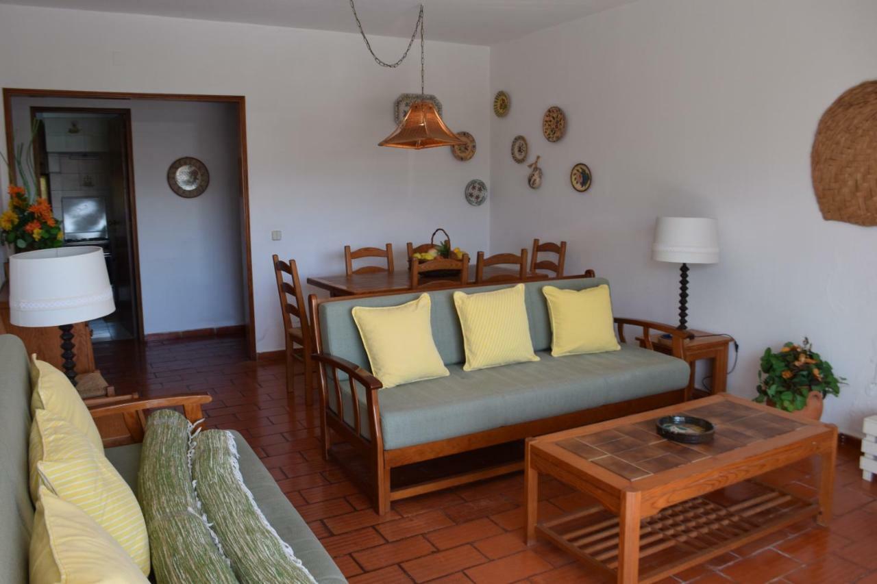 Apartamento T2 Com Piscina E Wifi A 350 Metros Da Praia Olhos de Agua  Exterior foto